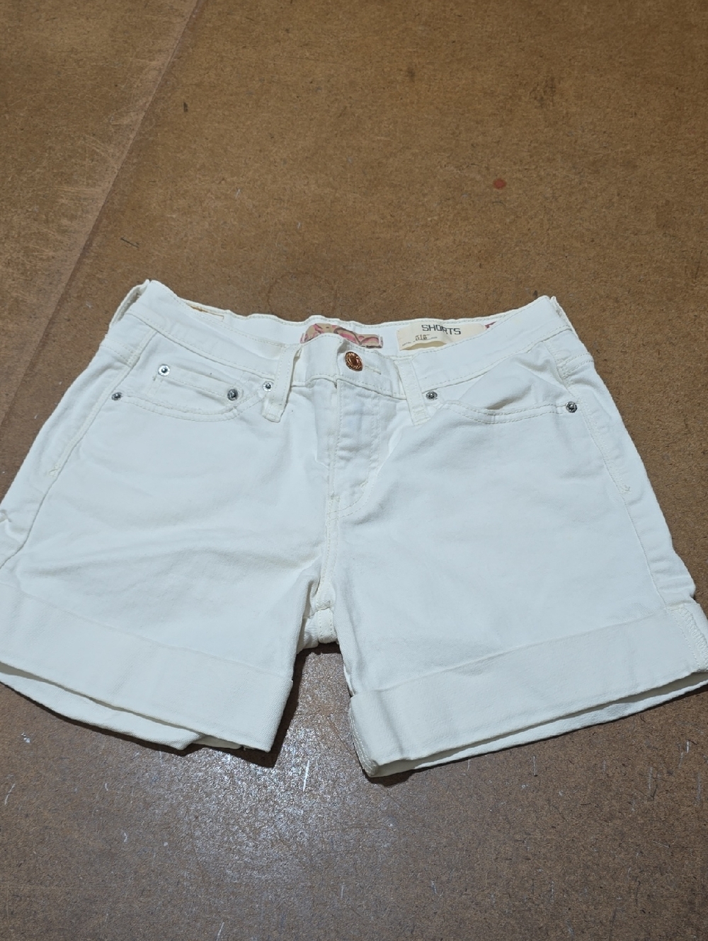 Levis Women’s White Cuffed Jean Shorts